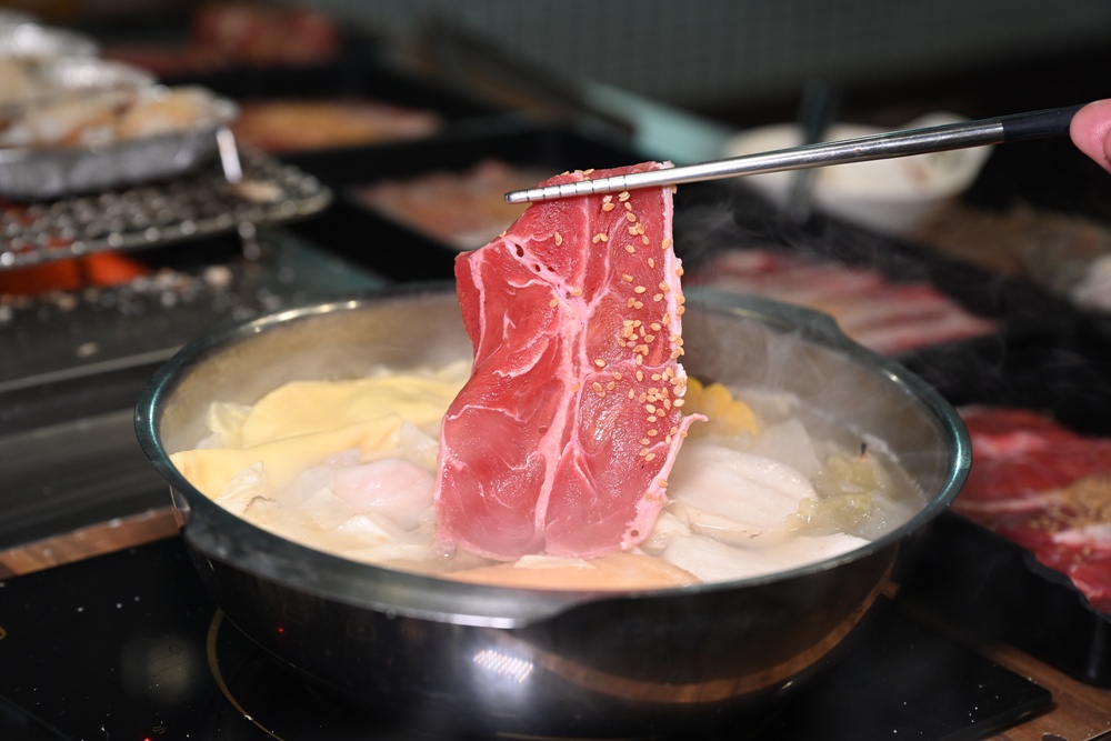 高雄唯一活泰國蝦吃到飽！野饌燒肉 楠梓店 活泰國蝦＆和牛吃到飽 新鮮現撈泰國蝦、哈根達斯冰淇淋吃到飽、火烤兩吃！