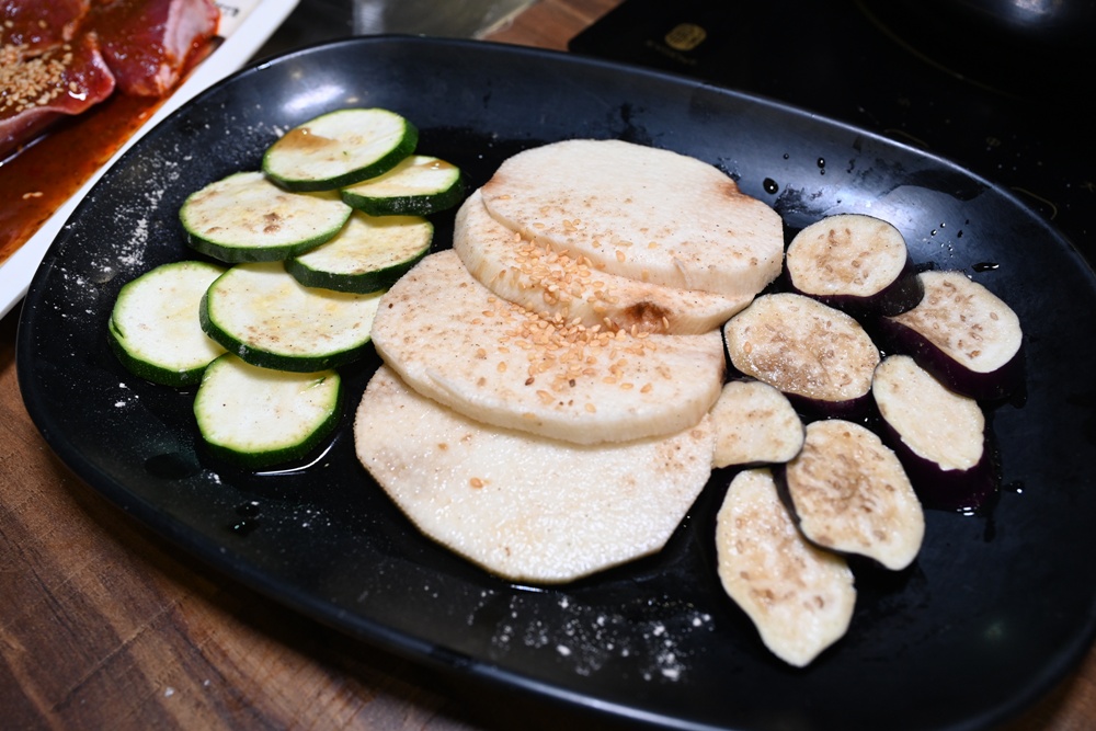 高雄唯一活泰國蝦吃到飽！野饌燒肉 楠梓店 活泰國蝦＆和牛吃到飽 新鮮現撈泰國蝦、哈根達斯冰淇淋吃到飽、火烤兩吃！