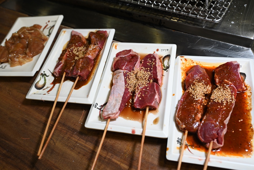 高雄唯一活泰國蝦吃到飽！野饌燒肉 楠梓店 活泰國蝦＆和牛吃到飽 新鮮現撈泰國蝦、哈根達斯冰淇淋吃到飽、火烤兩吃！