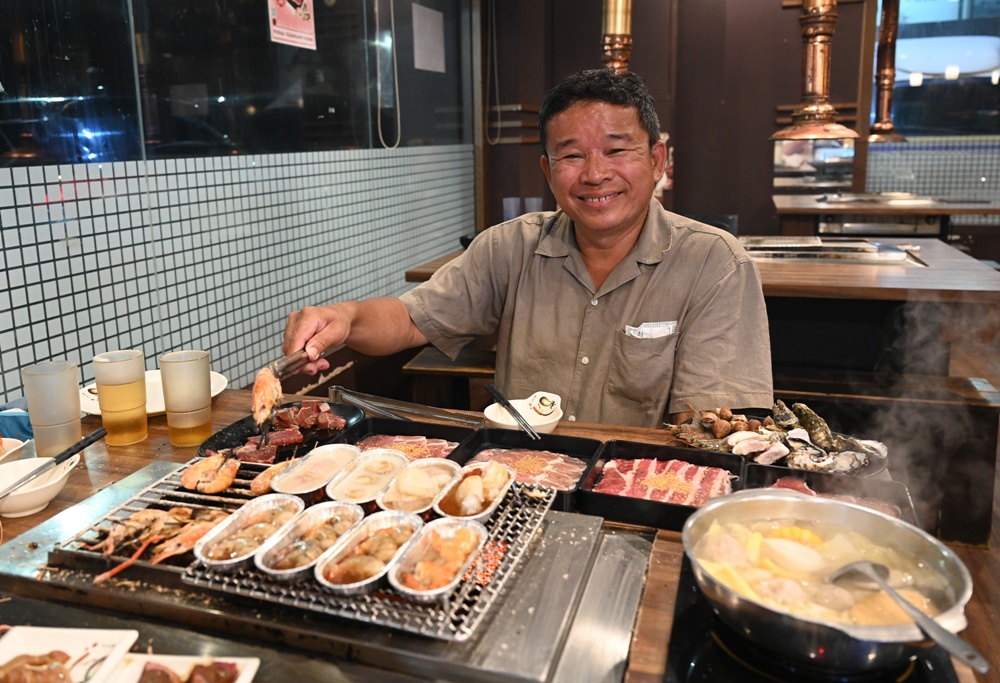 高雄唯一活泰國蝦吃到飽！野饌燒肉 楠梓店 活泰國蝦＆和牛吃到飽 新鮮現撈泰國蝦、哈根達斯冰淇淋吃到飽、火烤兩吃！