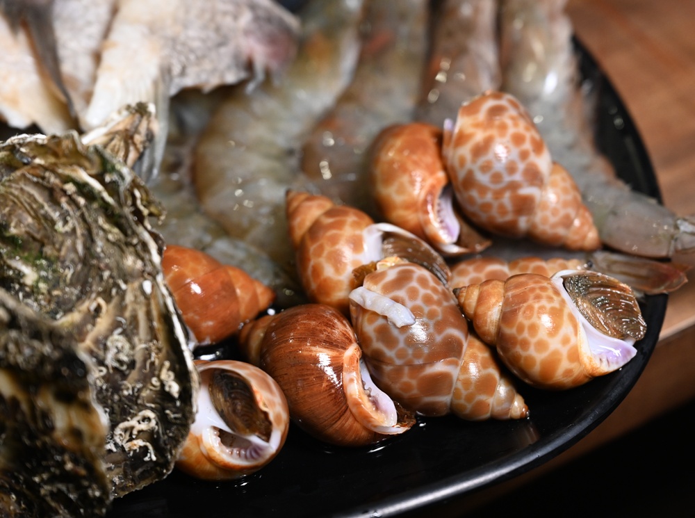 高雄唯一活泰國蝦吃到飽！野饌燒肉 楠梓店 活泰國蝦＆和牛吃到飽 新鮮現撈泰國蝦、哈根達斯冰淇淋吃到飽、火烤兩吃！