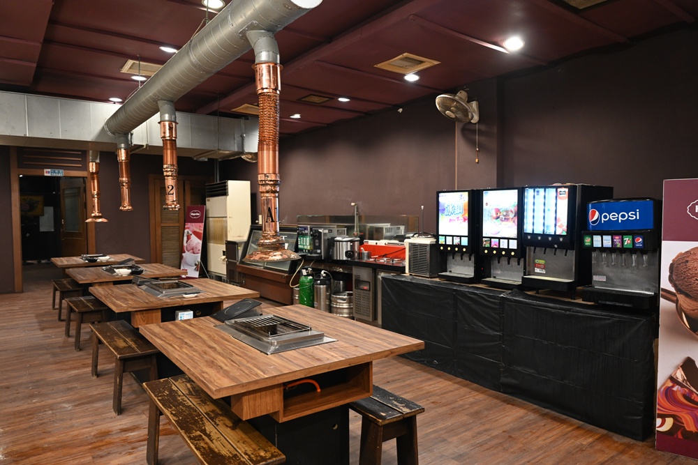 高雄唯一活泰國蝦吃到飽！野饌燒肉 楠梓店 活泰國蝦＆和牛吃到飽 新鮮現撈泰國蝦、哈根達斯冰淇淋吃到飽、火烤兩吃！