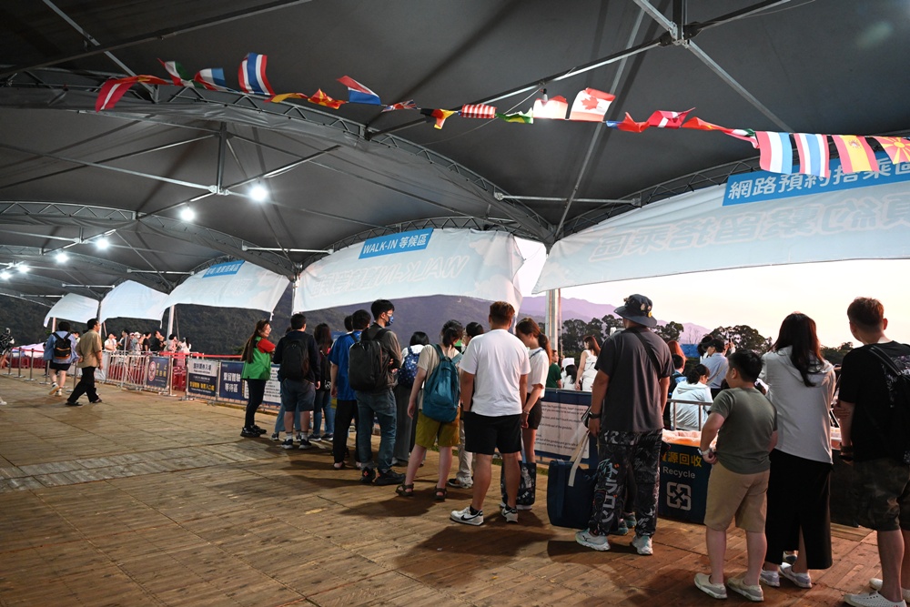 2025台東熱氣球！哆啦A夢熱氣球在台東 到8/21！還有哆啦A夢扭蛋集章活動！