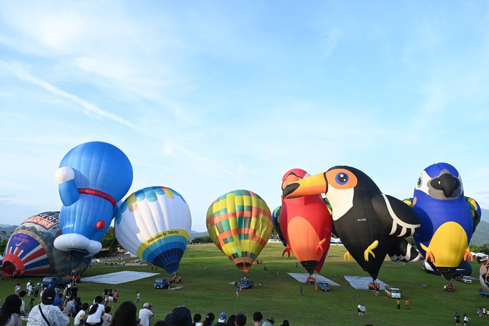 2025台東二日遊！台東鐵花商圈必踩店家 台東熱氣球+美食+伴手禮+音樂市集 一次滿足！