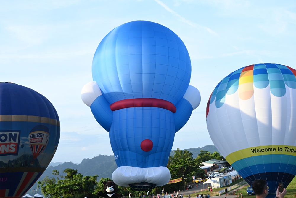 2025台東二日遊！台東鐵花商圈必踩店家 台東熱氣球+美食+伴手禮+音樂市集 一次滿足！