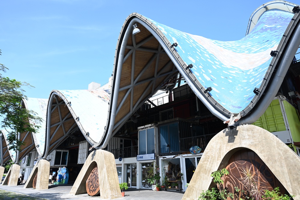 2025台東二日遊！台東鐵花商圈必踩店家 台東熱氣球+美食+伴手禮+音樂市集 一次滿足！