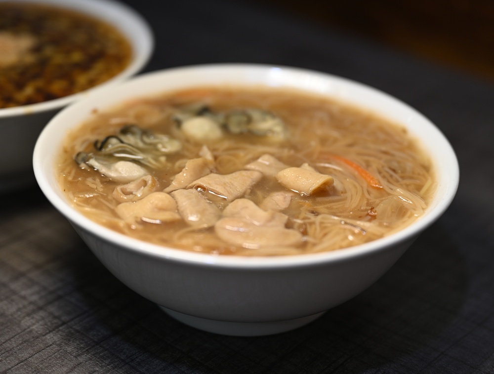 2025台東二日遊！台東鐵花商圈必踩店家 台東熱氣球+美食+伴手禮+音樂市集 一次滿足！