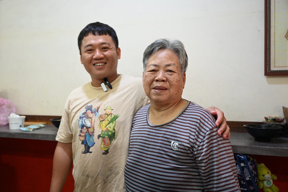 2025台東二日遊！台東鐵花商圈必踩店家 台東熱氣球+美食+伴手禮+音樂市集 一次滿足！