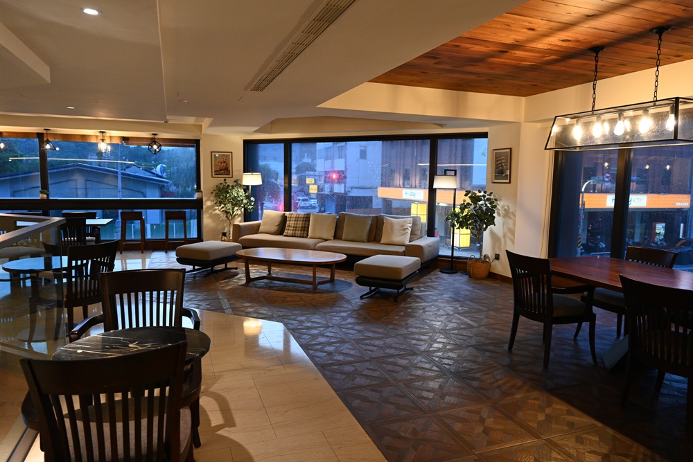 2025台東二日遊！台東鐵花商圈必踩店家 台東熱氣球+美食+伴手禮+音樂市集 一次滿足！