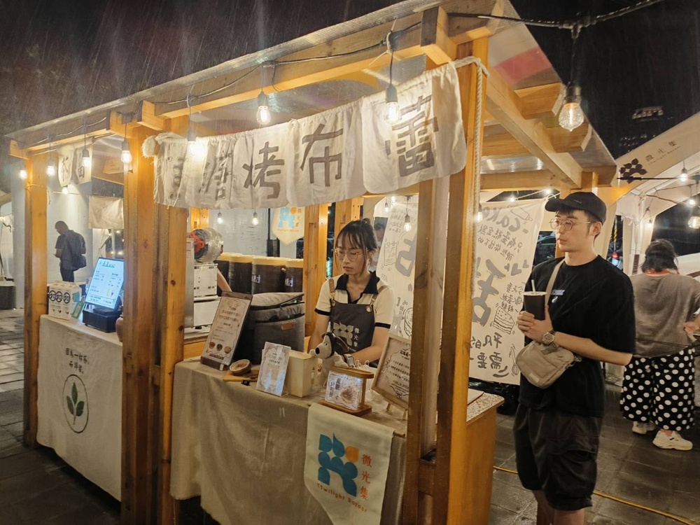 2025台東二日遊！台東鐵花商圈必踩店家 台東熱氣球+美食+伴手禮+音樂市集 一次滿足！