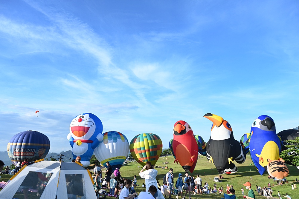 2025台東二日遊！台東鐵花商圈必踩店家 台東熱氣球+美食+伴手禮+音樂市集 一次滿足！