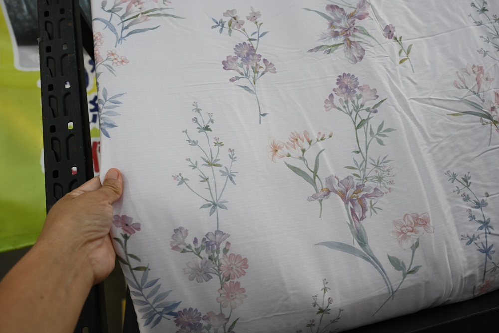 屏東東港特賣會。多寶商行寢具特賣會 寢具工廠直營、天絲寢具、40支、60支天絲床包、床罩組、涼感冰絲被、記憶枕、破盤出清2折起！