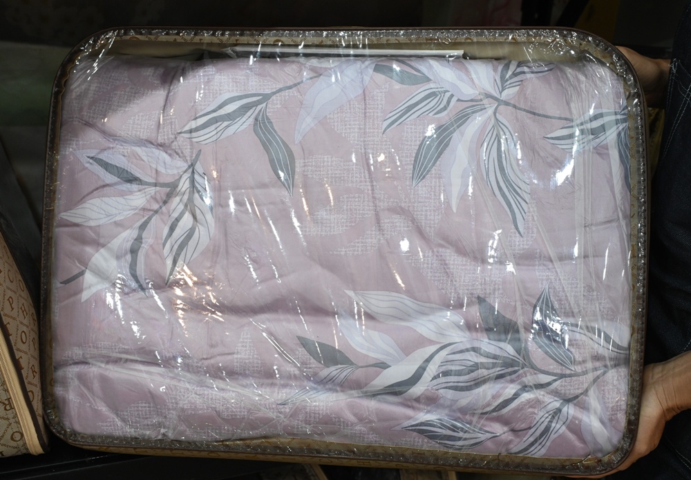 屏東東港特賣會。多寶商行寢具特賣會 寢具工廠直營、天絲寢具、40支、60支天絲床包、床罩組、涼感冰絲被、記憶枕、破盤出清2折起！