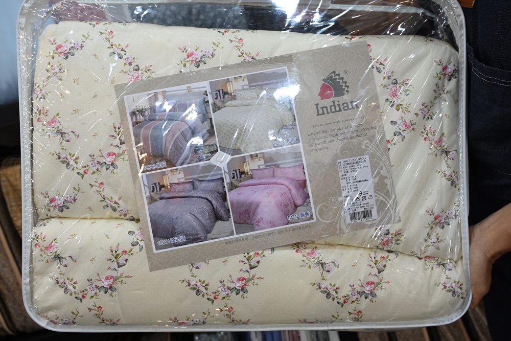 屏東東港特賣會。多寶商行寢具特賣會 寢具工廠直營、天絲寢具、40支、60支天絲床包、床罩組、涼感冰絲被、記憶枕、破盤出清2折起！