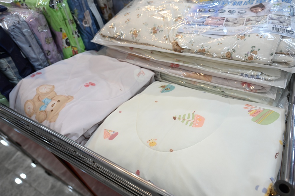 屏東東港特賣會。多寶商行寢具特賣會 寢具工廠直營、天絲寢具、40支、60支天絲床包、床罩組、涼感冰絲被、記憶枕、破盤出清2折起！