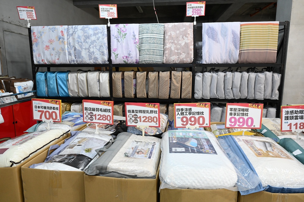 屏東東港特賣會。多寶商行寢具特賣會 寢具工廠直營、天絲寢具、40支、60支天絲床包、床罩組、涼感冰絲被、記憶枕、破盤出清2折起！