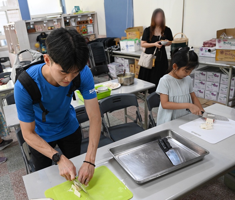南投埔里一日遊。桃米生態村 麻竹筍農事體驗、挖筍體驗、筍片DIY、季節限定活動！
