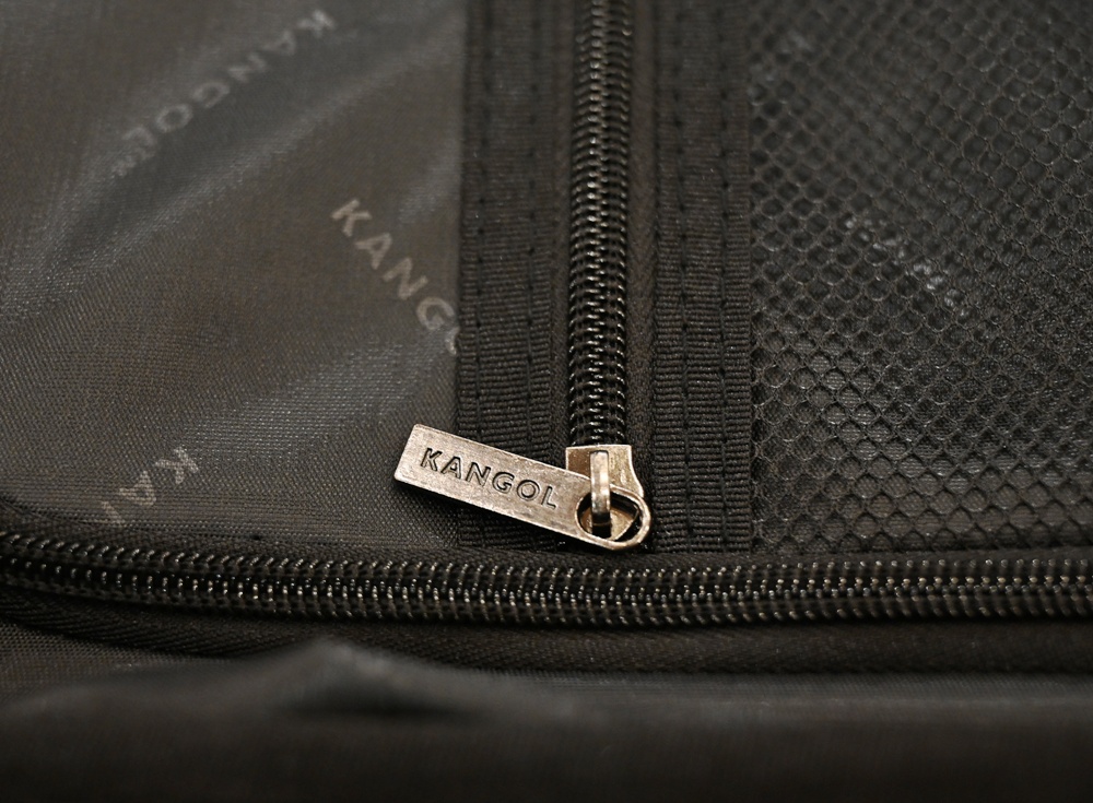 高雄行李箱特賣會。加賀屋行李箱 新光三越三多店 前開式行李箱、廉航專用登機箱、鋁框箱、防潑水布箱 通通下殺$990元起 滿額還有贈品唷！