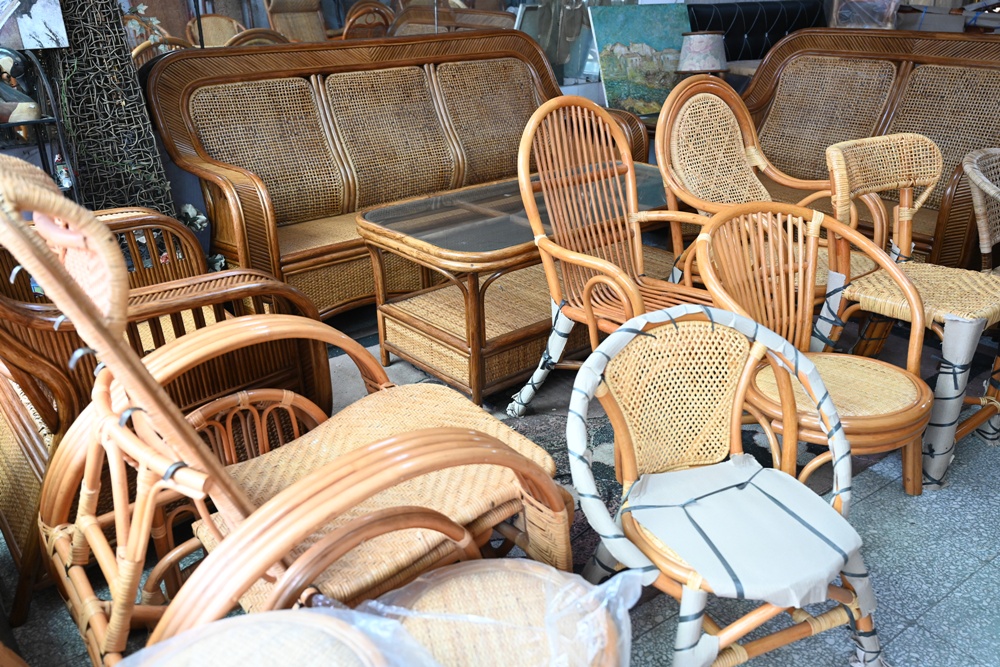 想拍老城文青風？鳳山三民路佛具街、家具街必去職人工藝景點！