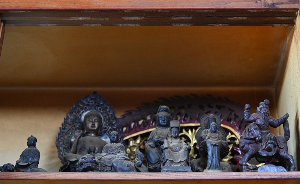 想拍老城文青風？鳳山三民路佛具街、家具街必去職人工藝景點！