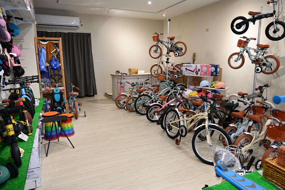 運動森林 Baby Bike 快樂學步的第一步！滑板車、滑步車、兒童腳踏車推薦！