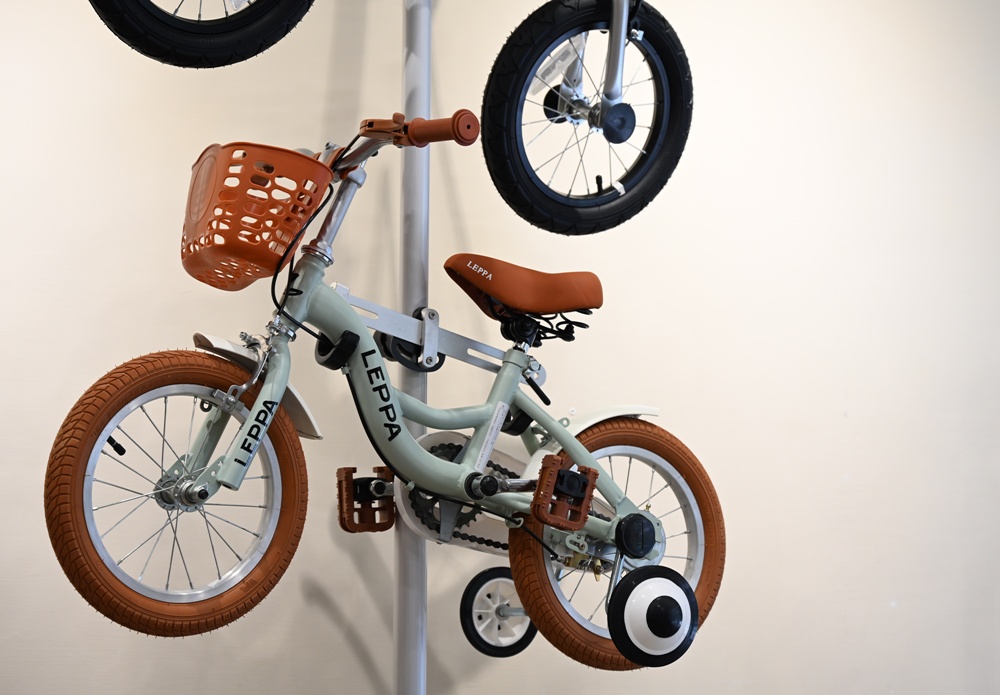 運動森林 Baby Bike 快樂學步的第一步！滑板車、滑步車、兒童腳踏車推薦！