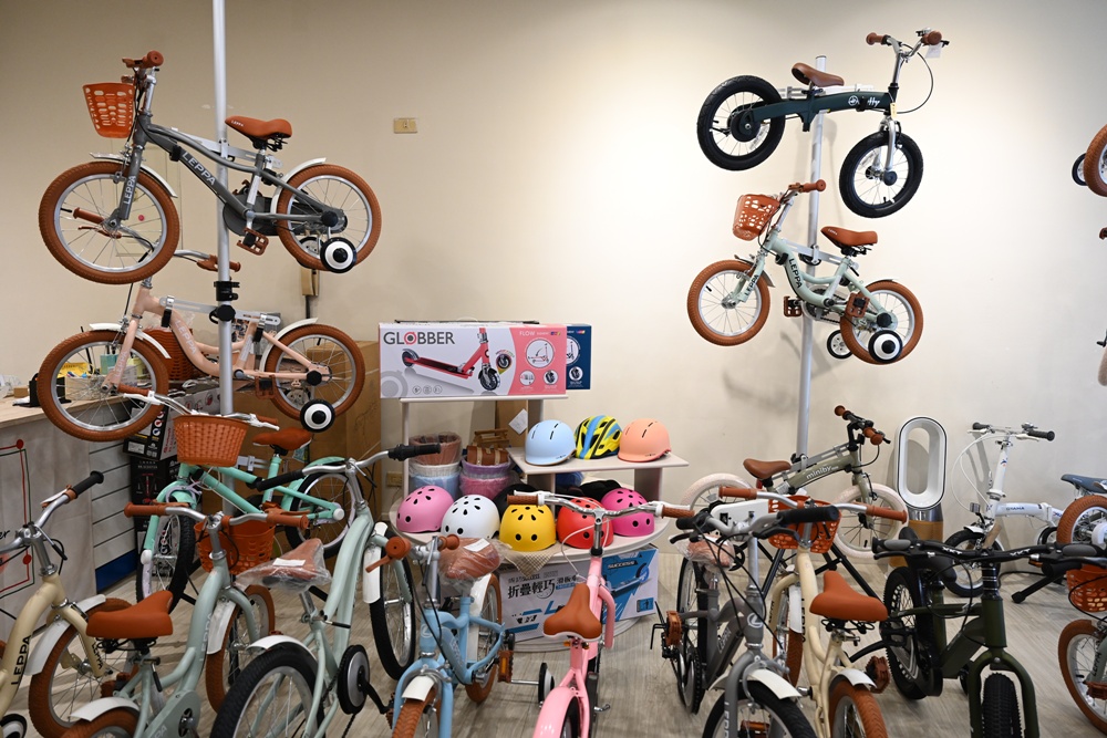 運動森林 Baby Bike 快樂學步的第一步！滑板車、滑步車、兒童腳踏車推薦！