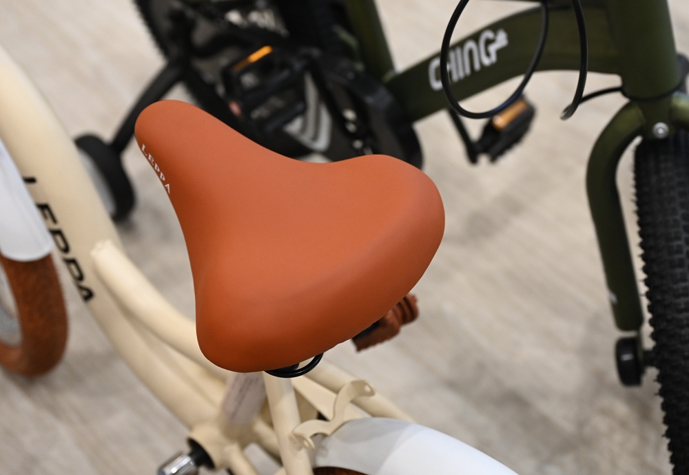 運動森林 Baby Bike 快樂學步的第一步！滑板車、滑步車、兒童腳踏車推薦！