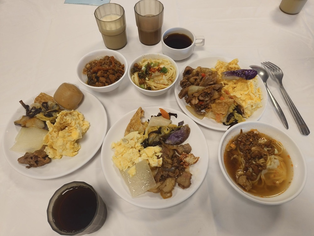 台東成功鎮 3天2夜小旅行｜日出、月光海、立槳SUP、賞鯨、在地海鮮美食與文化！