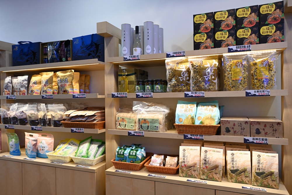 台東成功鎮 3天2夜小旅行｜日出、月光海、立槳SUP、賞鯨、在地海鮮美食與文化！