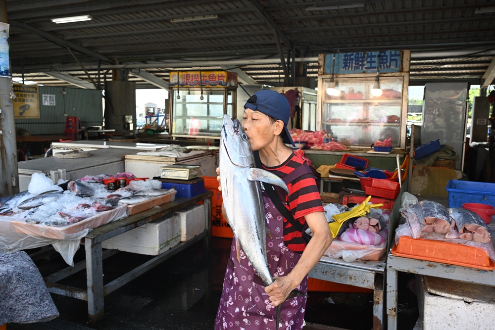 台東成功鎮 3天2夜小旅行｜日出、月光海、立槳SUP、賞鯨、在地海鮮美食與文化！