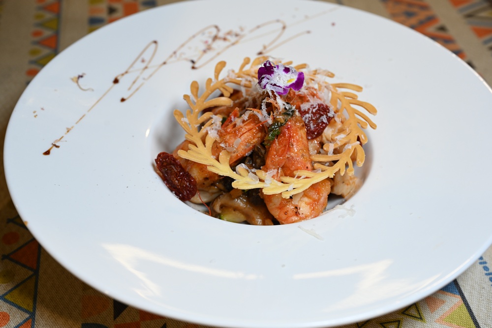 台東成功鎮 3天2夜小旅行｜日出、月光海、立槳SUP、賞鯨、在地海鮮美食與文化！