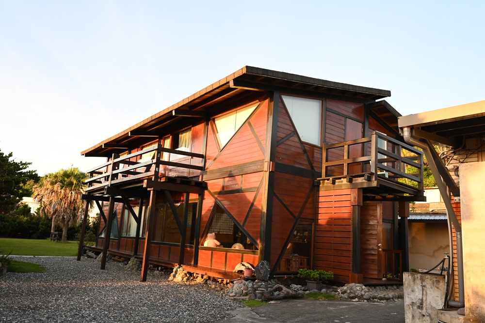 台東成功鎮 3天2夜小旅行｜日出、月光海、立槳SUP、賞鯨、在地海鮮美食與文化！