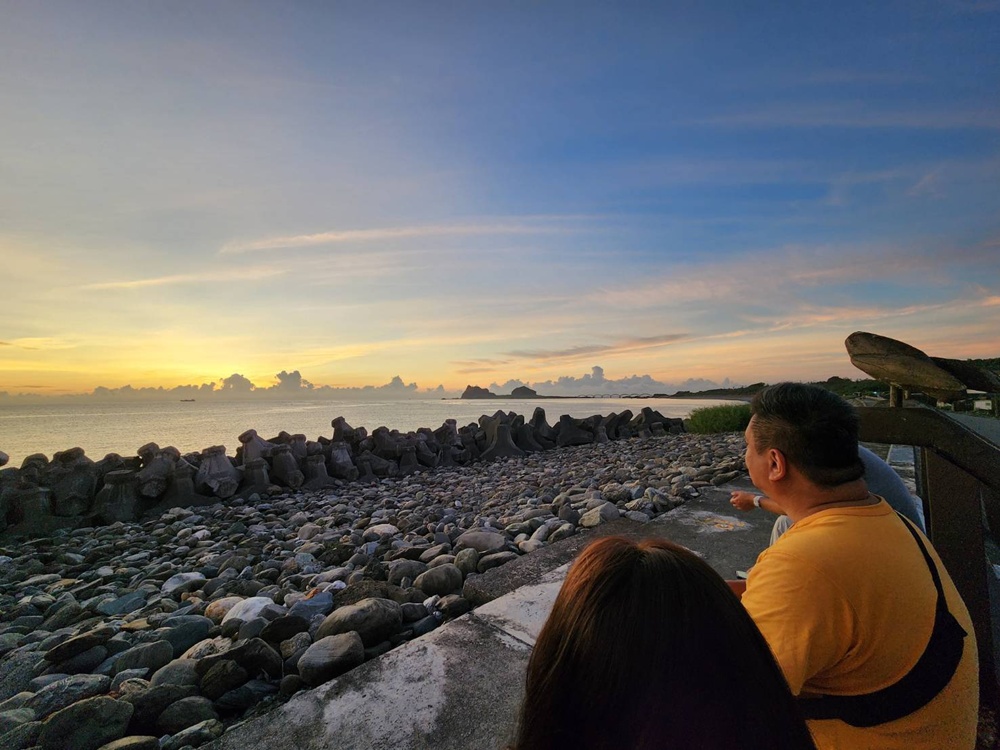 台東成功鎮 3天2夜小旅行｜日出、月光海、立槳SUP、賞鯨、在地海鮮美食與文化！
