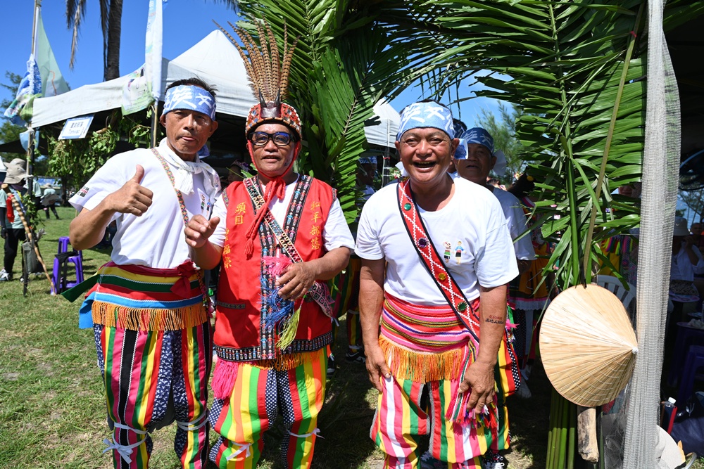 台東成功鎮 3天2夜小旅行｜日出、月光海、立槳SUP、賞鯨、在地海鮮美食與文化！