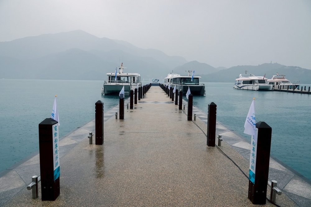 南投一日遊。日月潭電動船 日月潭遊湖、船票、周邊美食、景點推薦！