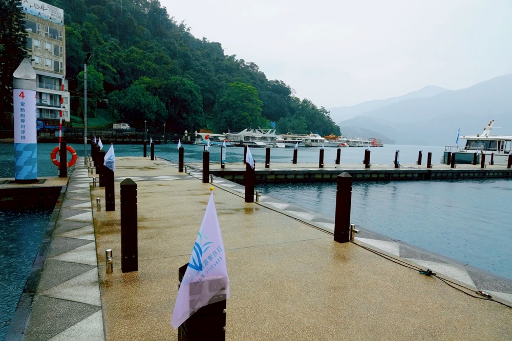 南投一日遊。日月潭電動船 日月潭遊湖、船票、周邊美食、景點推薦！