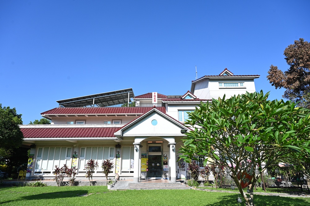 屏東高樹二日遊｜電輔車漫遊大武山下，入住幸福莊園、石獅公文化、品味可可與鳳梨的甜美時光！