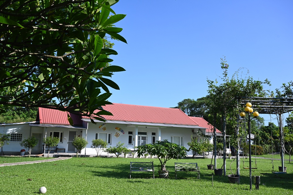 屏東高樹二日遊｜電輔車漫遊大武山下，入住幸福莊園、石獅公文化、品味可可與鳳梨的甜美時光！