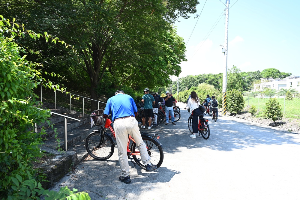 屏東高樹二日遊｜電輔車漫遊大武山下，入住幸福莊園、石獅公文化、品味可可與鳳梨的甜美時光！