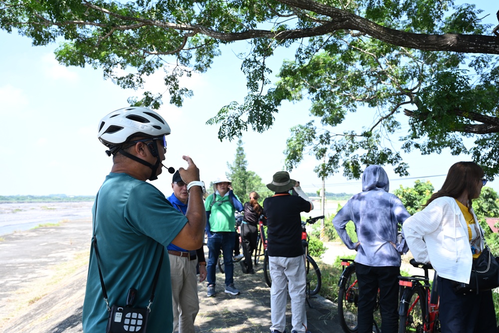 屏東高樹二日遊｜電輔車漫遊大武山下，入住幸福莊園、石獅公文化、品味可可與鳳梨的甜美時光！