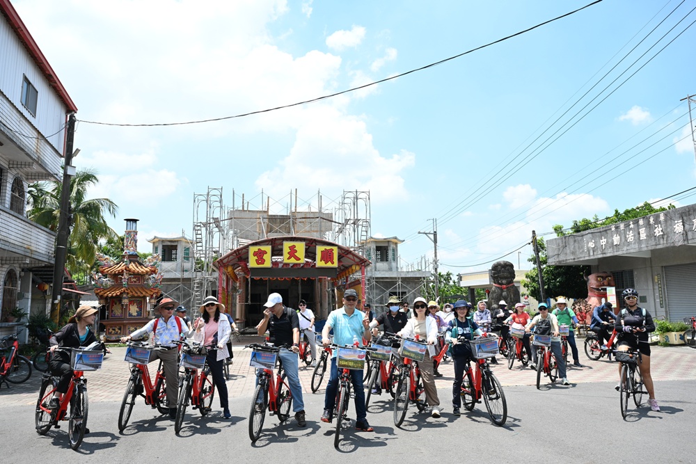屏東高樹二日遊｜電輔車漫遊大武山下，入住幸福莊園、石獅公文化、品味可可與鳳梨的甜美時光！