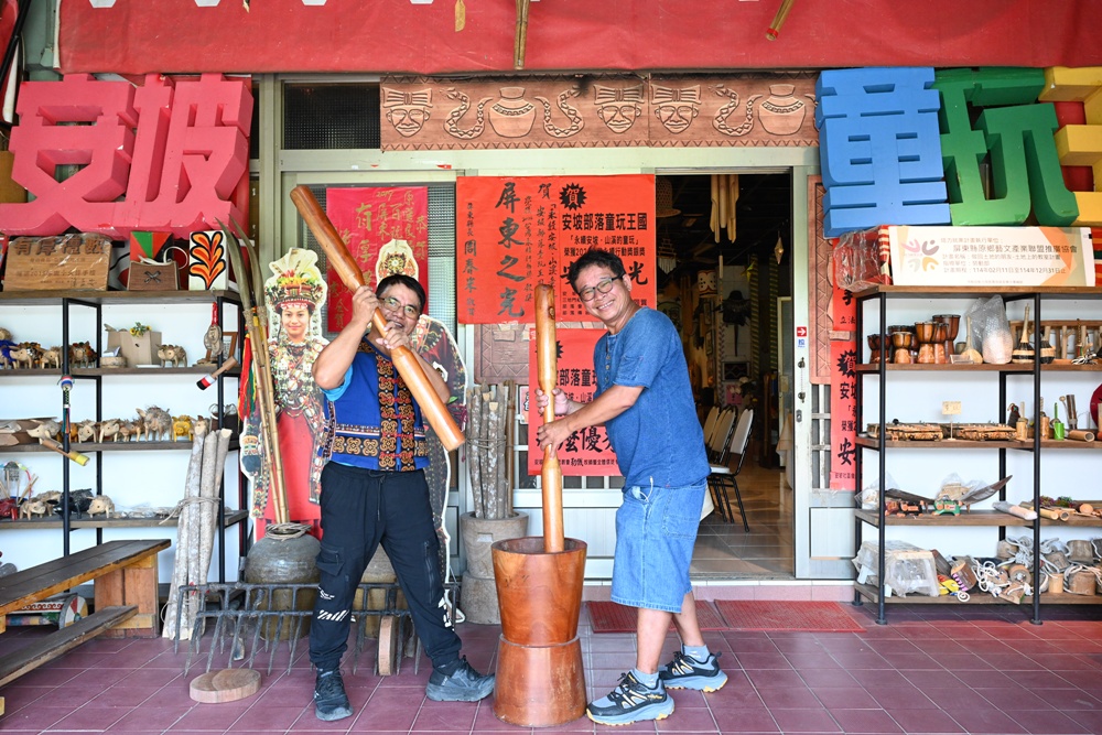 屏東高樹二日遊｜電輔車漫遊大武山下，入住幸福莊園、石獅公文化、品味可可與鳳梨的甜美時光！