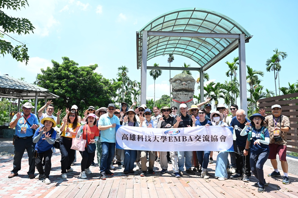 屏東高樹二日遊｜電輔車漫遊大武山下，入住幸福莊園、石獅公文化、品味可可與鳳梨的甜美時光！