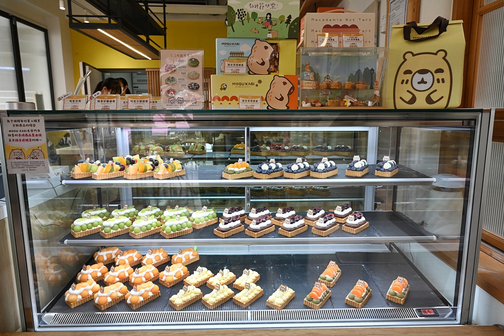 甜點控必訪！MOGU KABI 夏威夷豆塔、水果塔 × 超萌水豚陪你下午茶！台南免門票推薦！