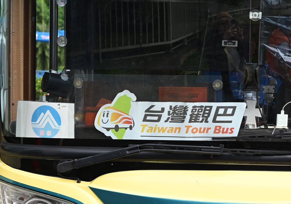 台灣觀巴｜恆春半島全島旅遊線一日遊、海生館、小白鯨、港口茶一次玩透透！