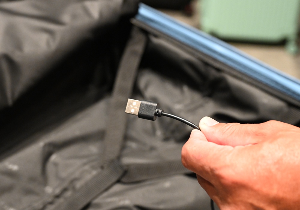 嘉義行李箱特賣會。嘉義in89豪華影城 加賀屋行李箱 全館990元起!前開式行李箱、鋁框箱、防潑水布箱、KANGOL、萬國行李箱、登機箱推薦! 嘉義行李箱特賣會。嘉義in89豪華影城 加賀屋行李箱 全館990元起!前開式行李箱、鋁框箱、防潑水布箱、KANGOL、萬國行李箱、登機箱推薦!