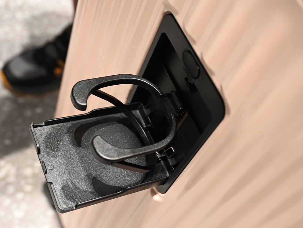 嘉義行李箱特賣會。嘉義in89豪華影城 加賀屋行李箱 全館990元起!前開式行李箱、鋁框箱、防潑水布箱、KANGOL、萬國行李箱、登機箱推薦! 嘉義行李箱特賣會。嘉義in89豪華影城 加賀屋行李箱 全館990元起!前開式行李箱、鋁框箱、防潑水布箱、KANGOL、萬國行李箱、登機箱推薦!