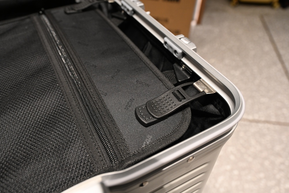 嘉義行李箱特賣會。嘉義in89豪華影城 加賀屋行李箱 全館990元起!前開式行李箱、鋁框箱、防潑水布箱、KANGOL、萬國行李箱、登機箱推薦! 嘉義行李箱特賣會。嘉義in89豪華影城 加賀屋行李箱 全館990元起!前開式行李箱、鋁框箱、防潑水布箱、KANGOL、萬國行李箱、登機箱推薦!