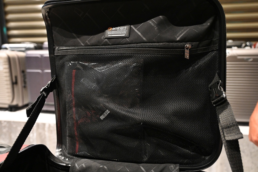 嘉義行李箱特賣會。嘉義in89豪華影城 加賀屋行李箱 全館990元起!前開式行李箱、鋁框箱、防潑水布箱、KANGOL、萬國行李箱、登機箱推薦! 嘉義行李箱特賣會。嘉義in89豪華影城 加賀屋行李箱 全館990元起!前開式行李箱、鋁框箱、防潑水布箱、KANGOL、萬國行李箱、登機箱推薦!